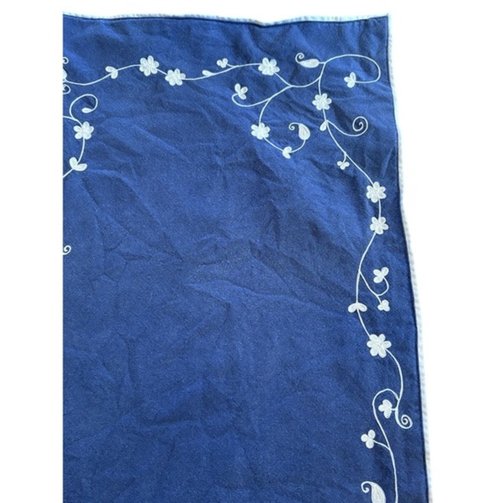 Pottery Barn Floral Embroidered Blue Cream Table Runner 108"x16" - Picture 1 of 8